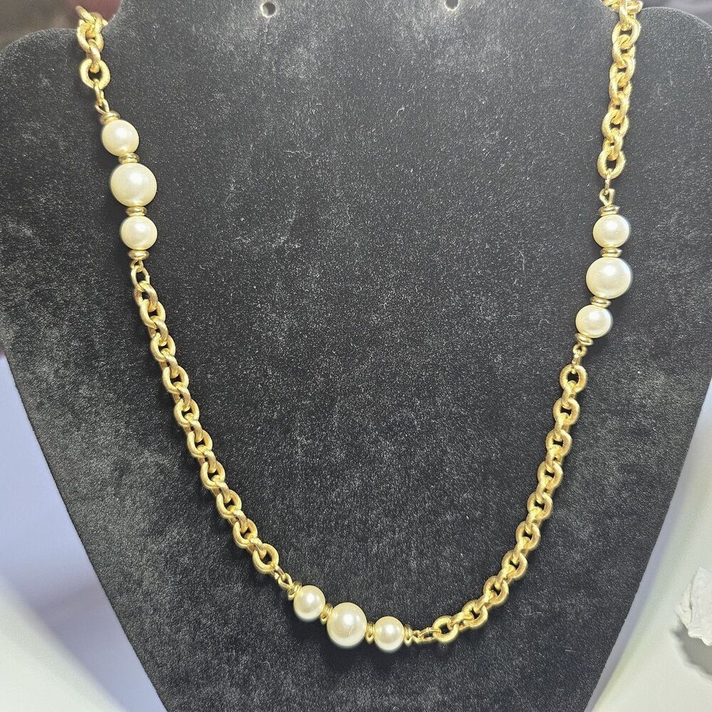Beautiful Napier Patented Vintage Gold Tone Faux Pearl Long Necklace 30"
